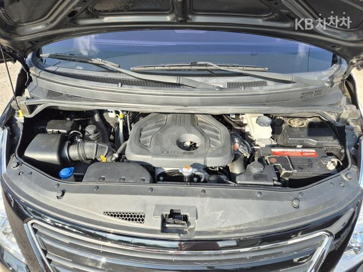 Hyundai Starex 2018 — 5