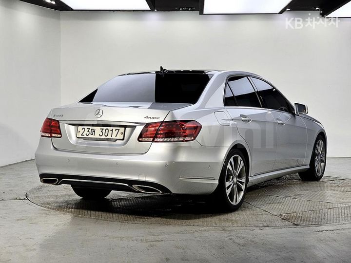 Mercedes Benz E Class 2014 — 4