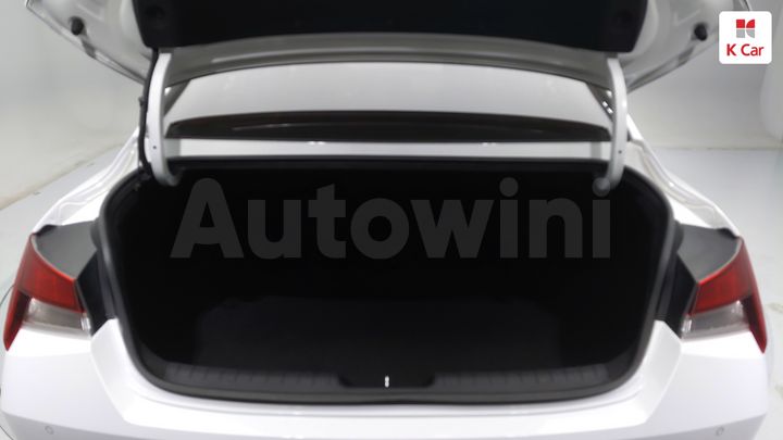 Hyundai Avante 2021 — 4