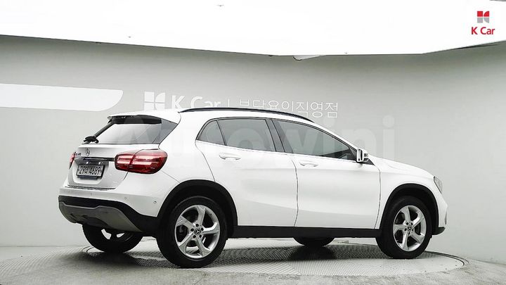 Mercedes Benz GLA Class 2019 — 4