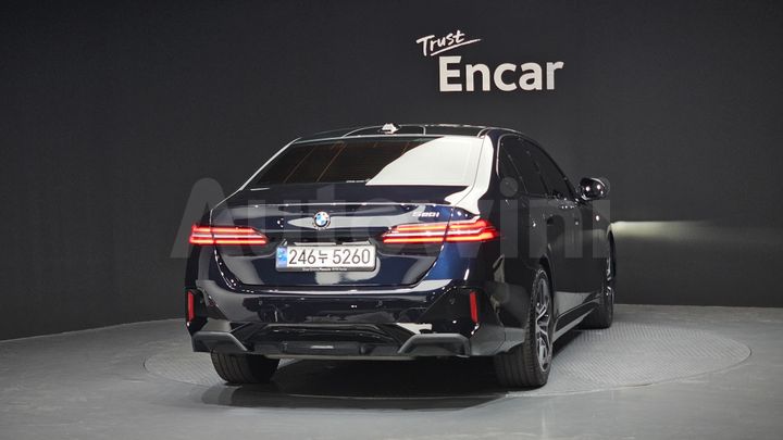 BMW 5 Series 2024 — 4