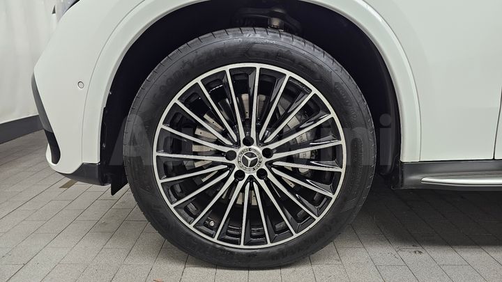 Mercedes Benz GLC Class 2024 — 5
