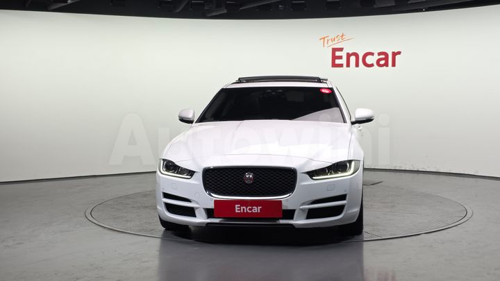 Jaguar XE 2016 — 3