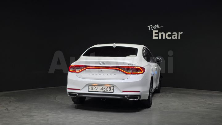 Hyundai Grandeur 2018 — 4