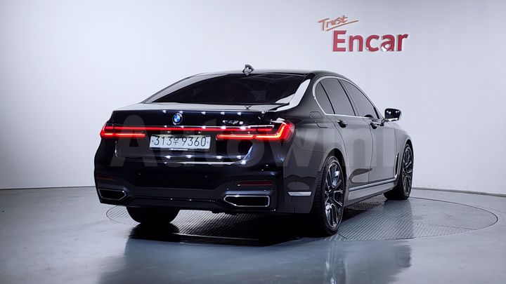 BMW 7 Series 2020 — 2