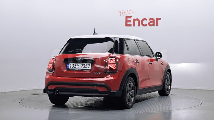 Mini Cooper 2023 — 2