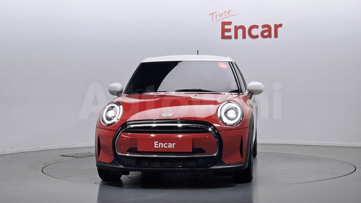 Mini Cooper 2023 — 3
