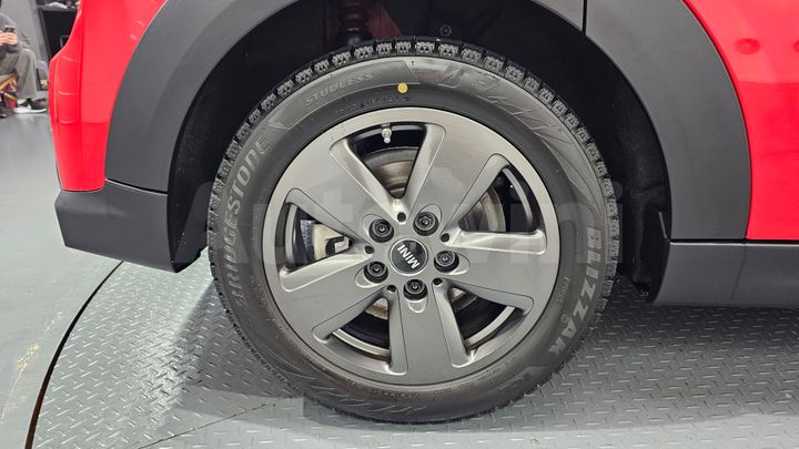 Mini Cooper 2023 — 5