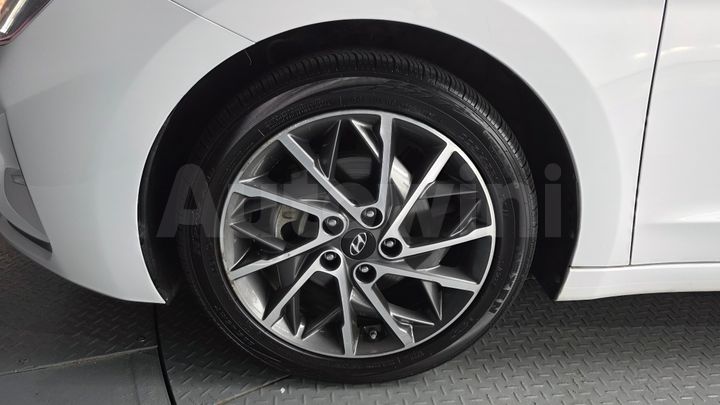 Hyundai Avante 2020 — 5