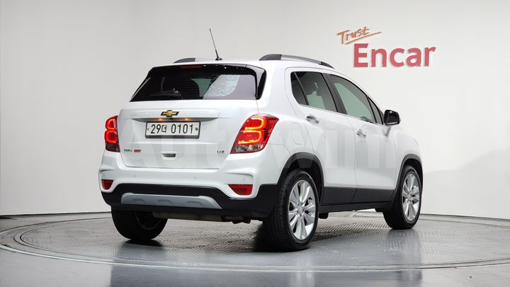 Chevrolet Trax 2017 — 2