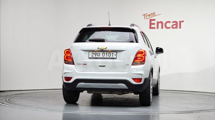Chevrolet Trax 2017 — 4