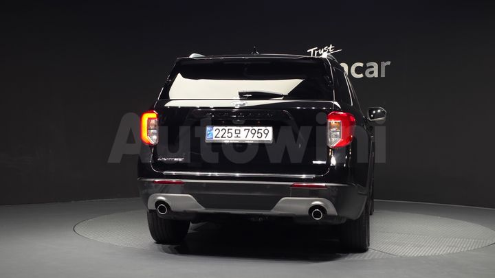 Ford Explorer 2020 — 4