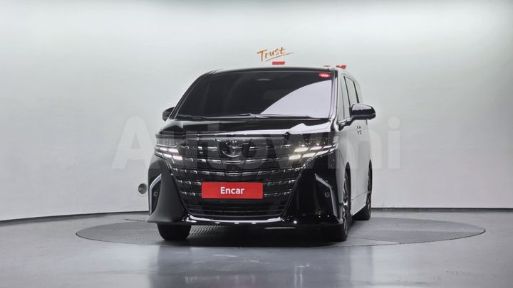 Toyota Alphard 2025 — 3