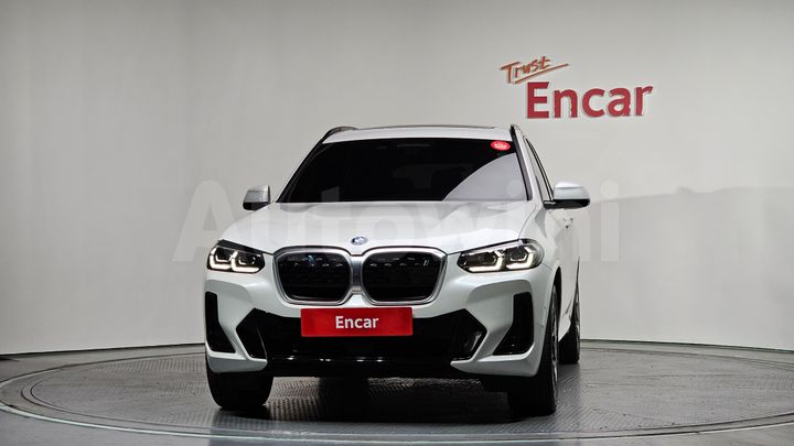 BMW iX3 2022 — 3
