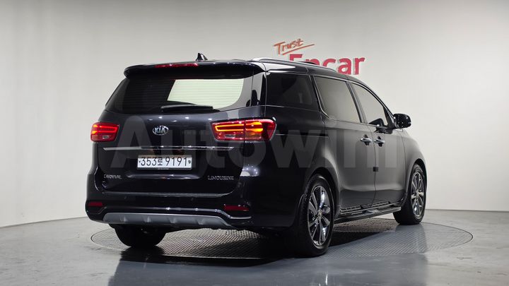 Kia Carnival 2019 — 2