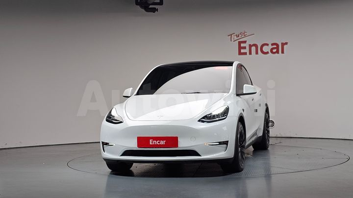 Tesla Model Y 2022 — 2