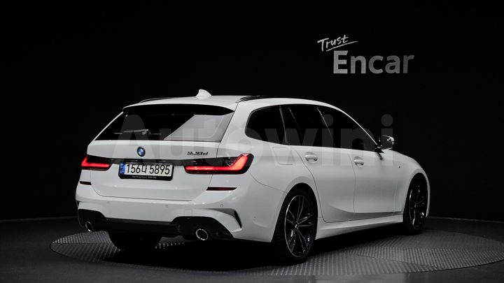 BMW 3 Series 2022 — 2