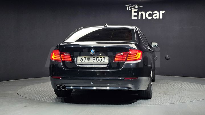 BMW 5 Series 2011 — 2