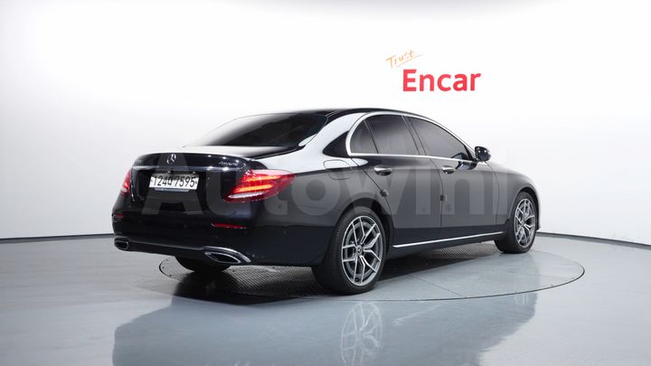Mercedes Benz E Class 2017 — 2