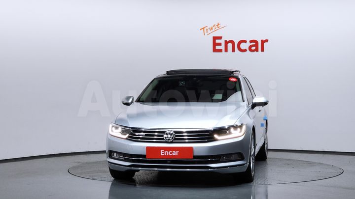 Volkswagen Passat 2018 — 3