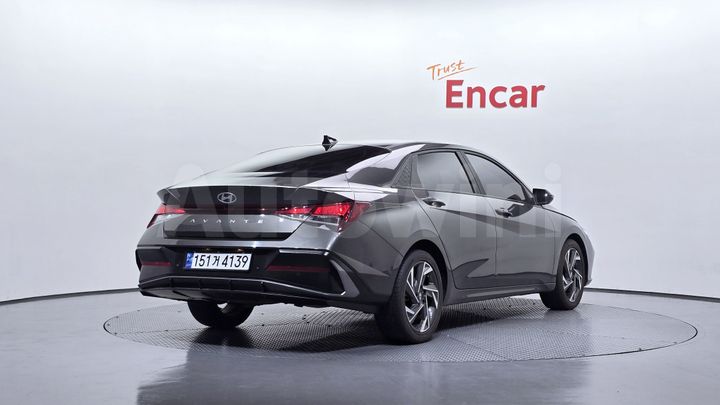 Hyundai Avante 2024 — 2