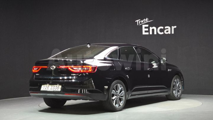 Renault SM6 2019 — 2