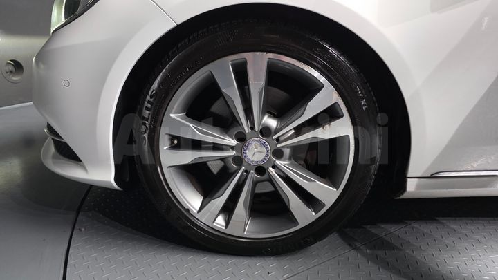 Mercedes Benz E Class 2014 — 5