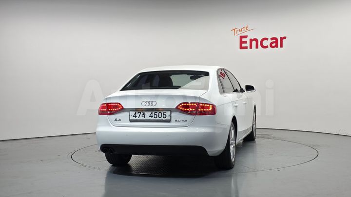 Audi A4 2012 — 4