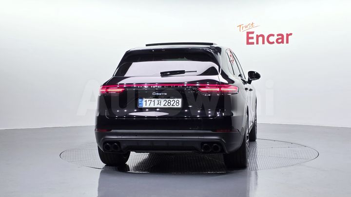 Porsche Cayenne 2019 — 4