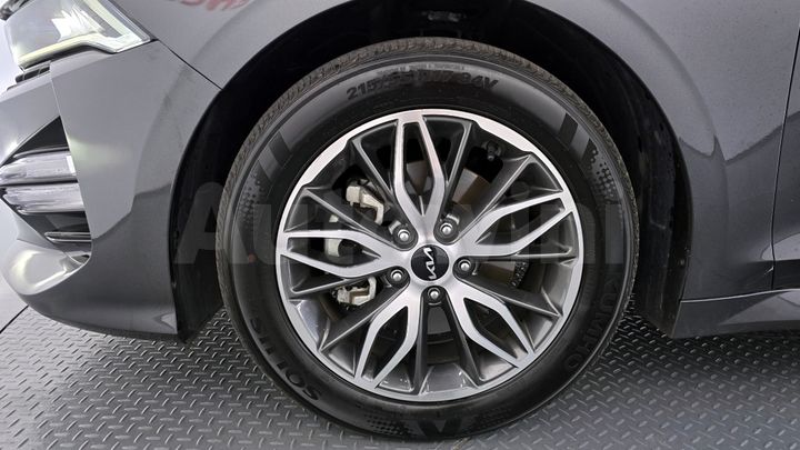 Kia K5 2023 — 5