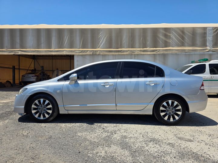 Honda Civic 2010 — 3