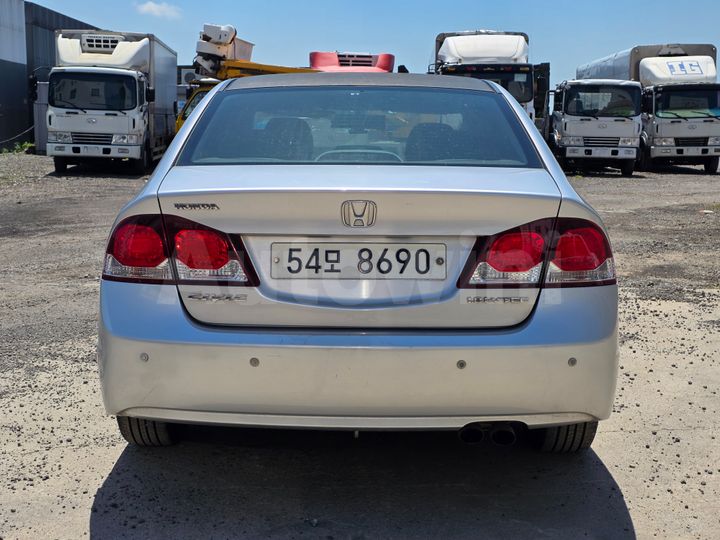Honda Civic 2010 — 5
