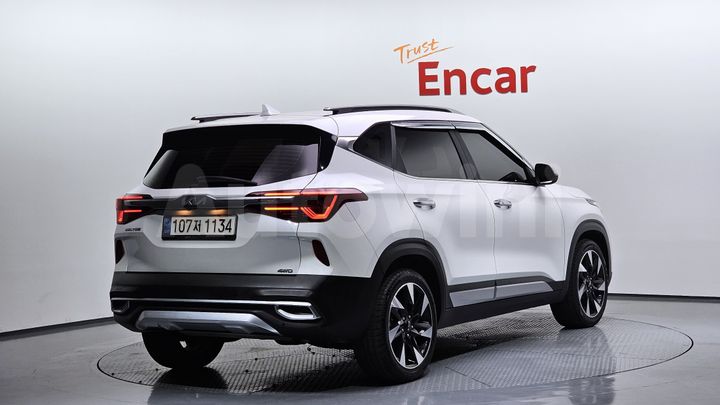 Kia Seltos 2023 — 2