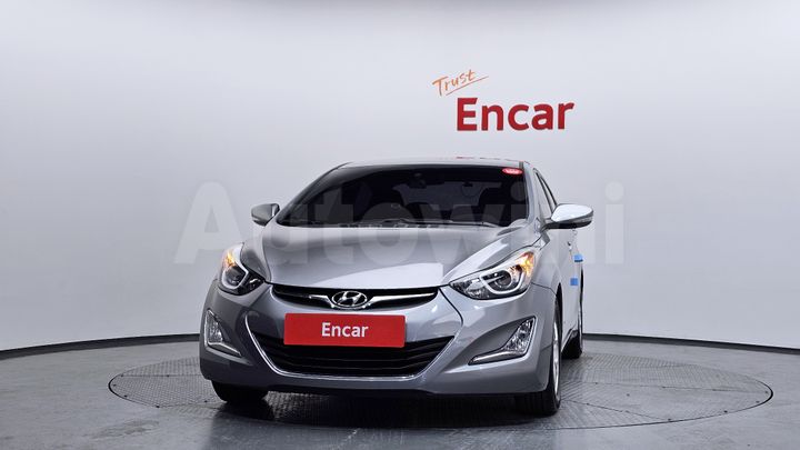 Hyundai Avante 2015 — 3