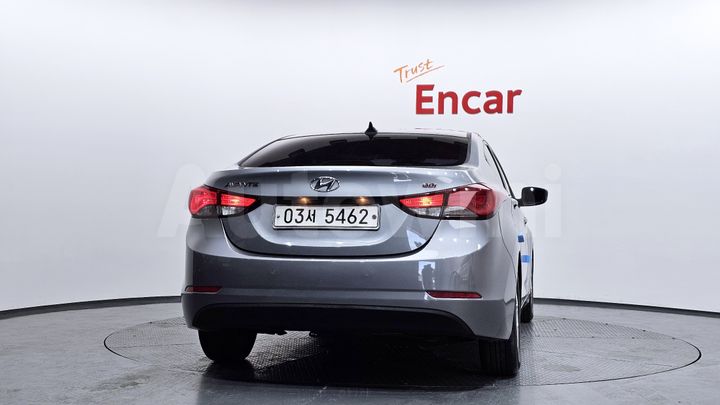 Hyundai Avante 2015 — 4