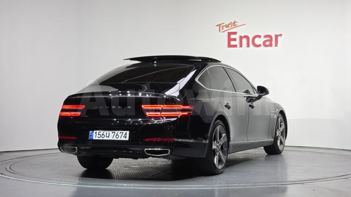 Genesis G80 2022 — 3