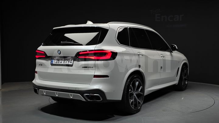 BMW X5 2022 — 2