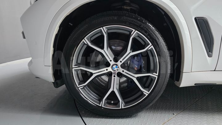 BMW X5 2022 — 5
