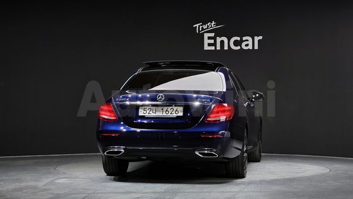 Mercedes Benz E Class 2018 — 4