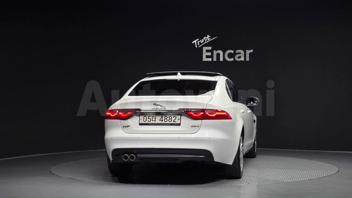 Jaguar XF 2018 — 4