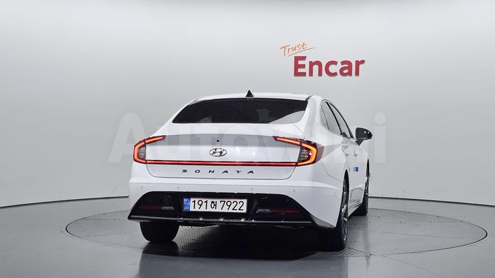Hyundai Sonata 2023 — 4