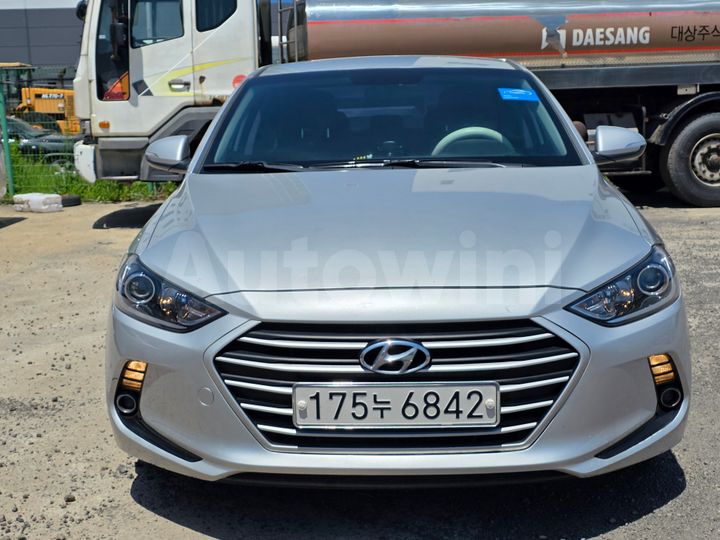 Hyundai Avante 2017 — 2