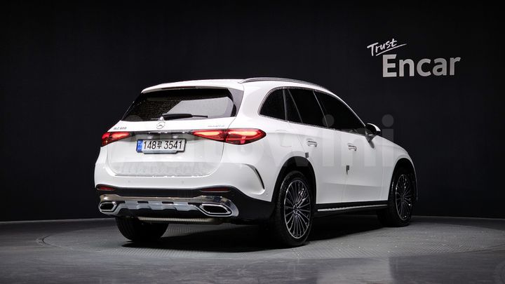 Mercedes Benz GLC Class 2024 — 2