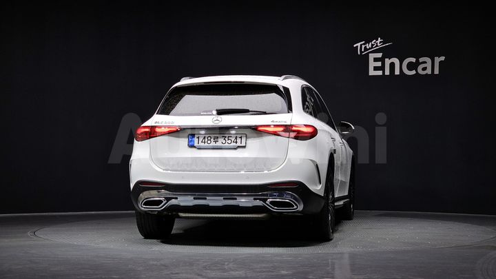 Mercedes Benz GLC Class 2024 — 4