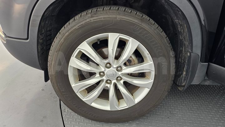 Kia Sorento 2011 — 5