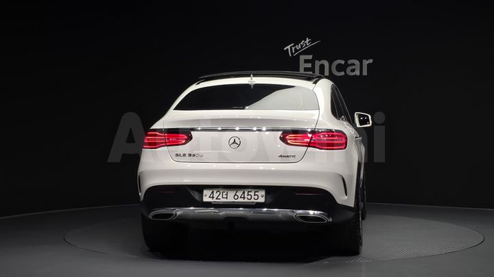 Mercedes Benz GLE Class 2017 — 4