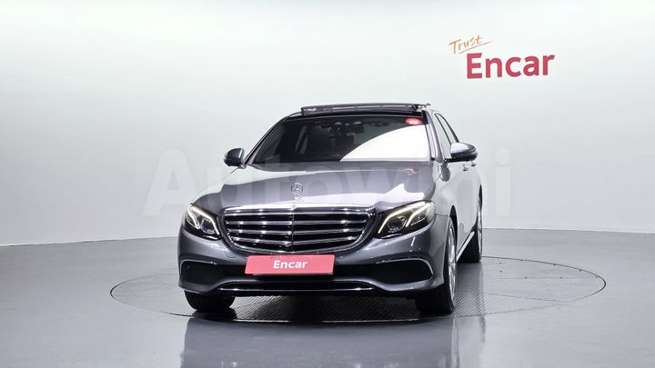 Mercedes Benz E Class 2019 — 3
