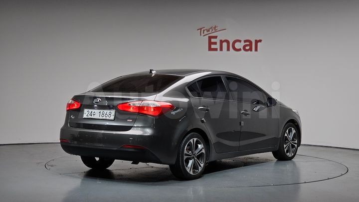 Kia K3 2013 — 2
