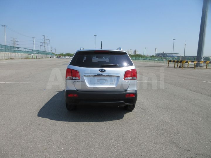 Kia Sorento 2010 — 4