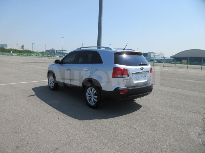 Kia Sorento 2010 — 5